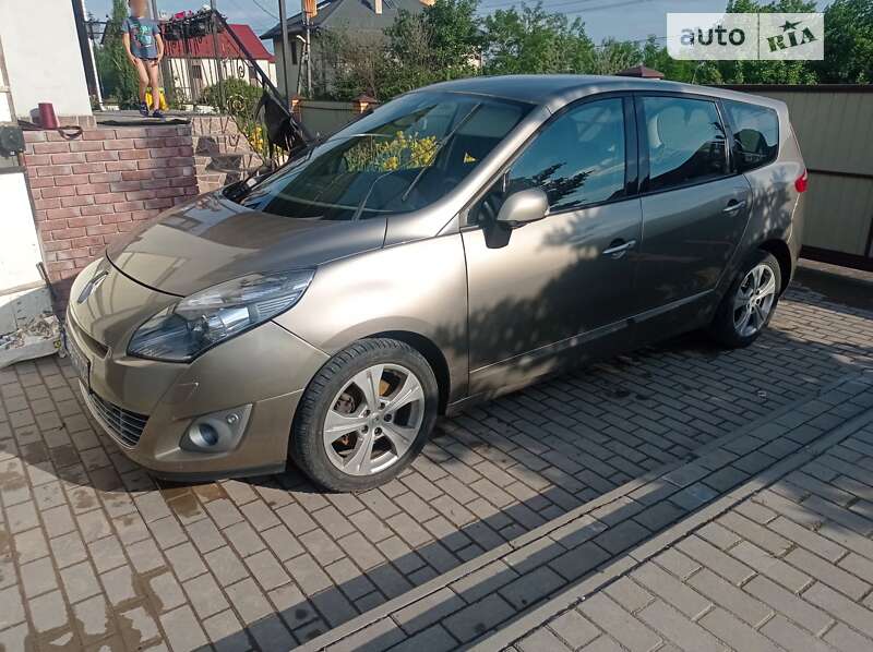 Мінівен Renault Megane Scenic 2009 в Миколаєві