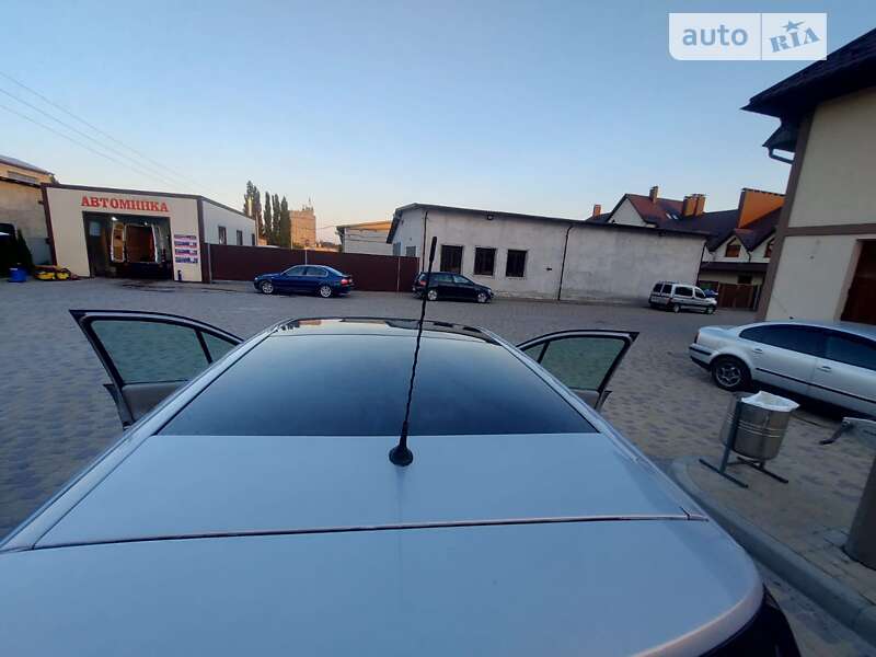 Мінівен Renault Megane Scenic 2003 в Тернополі