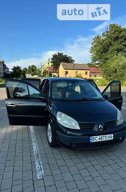 Минивэн Renault Megane Scenic 2009 в 