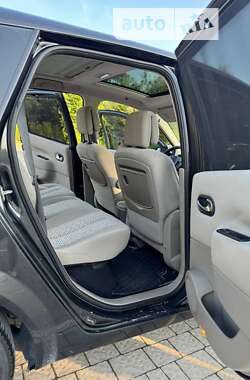 Минивэн Renault Megane Scenic 2009 в 