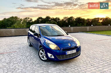 Renault Megane Scenic 2011