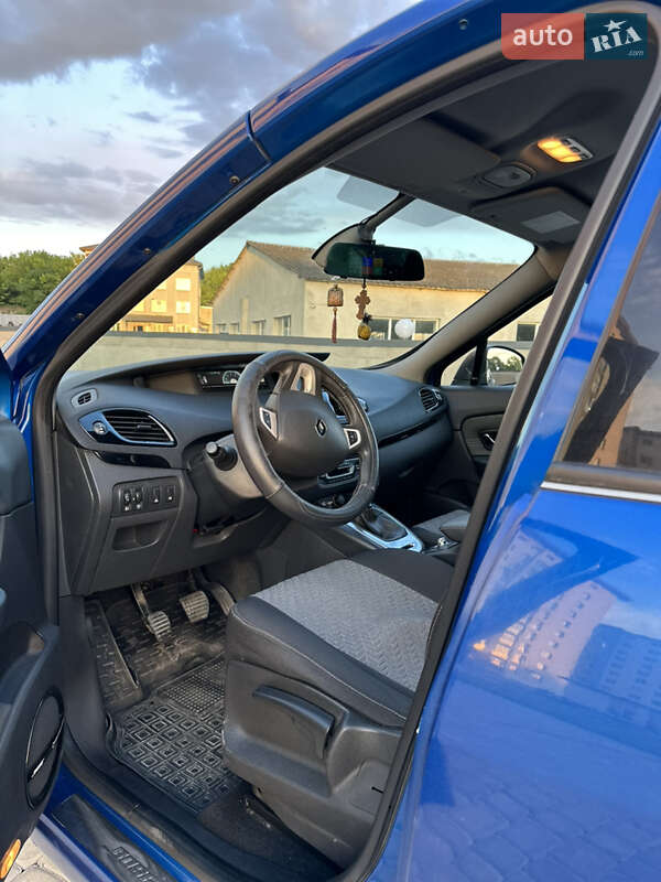 Минивэн Renault Megane Scenic 2011 в Тернополе