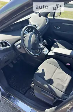 Renault Megane Scenic 2009