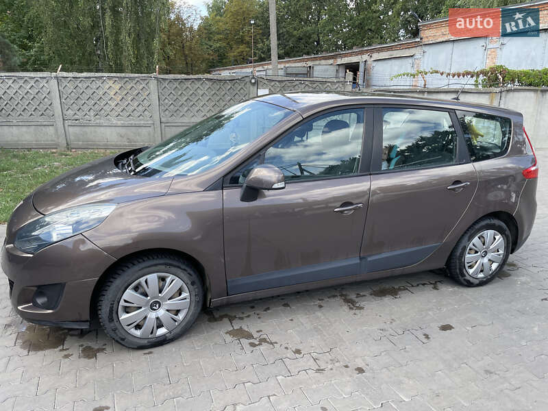 Минивэн Renault Megane Scenic 2010 в Сумах фото 6 Минивэн Renault Megane Scenic 2010 в Сумах