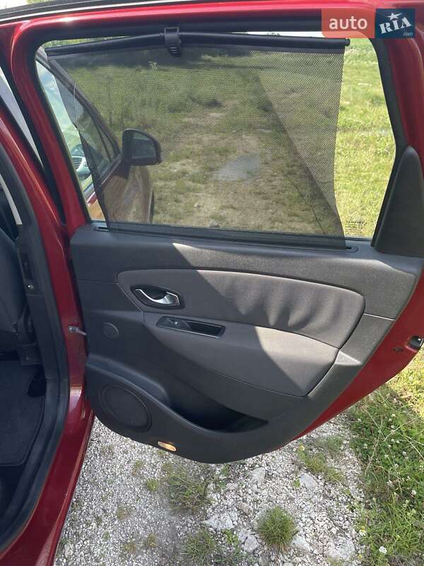 Минивэн Renault Megane Scenic 2010 в Збараже