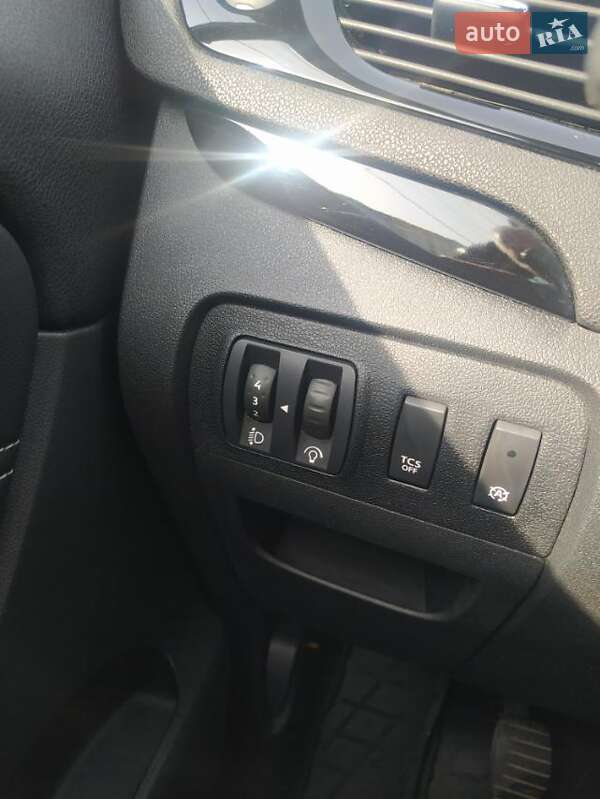 Мінівен Renault Megane Scenic 2015 в Івано-Франківську