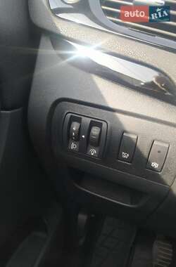 Минивэн Renault Megane Scenic 2015 в 