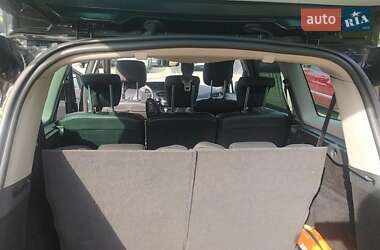 Минивэн Renault Megane Scenic 2015 в 