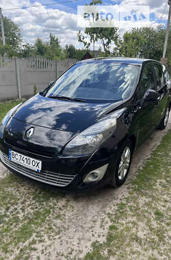 Renault Megane Scenic 2011