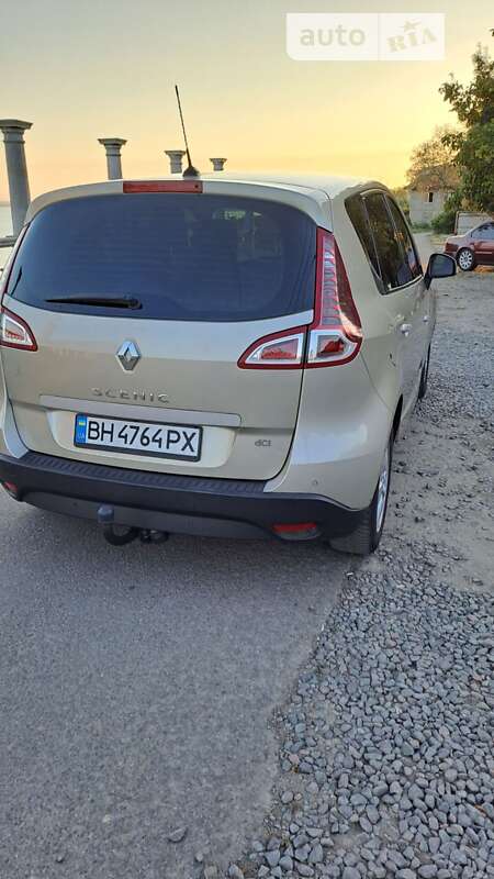 Мінівен Renault Megane Scenic 2010 в Одесі