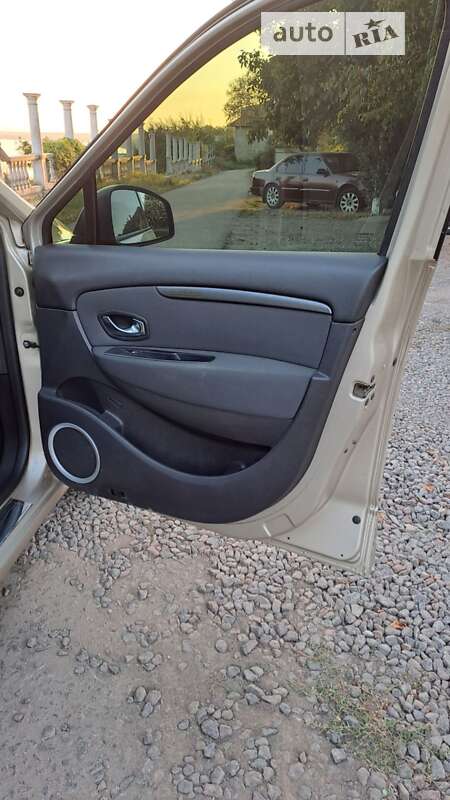 Мінівен Renault Megane Scenic 2010 в Одесі