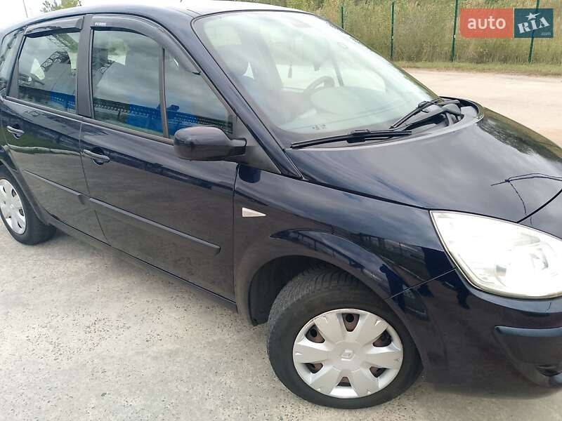 Минивэн Renault Megane Scenic 2008 в Коростене