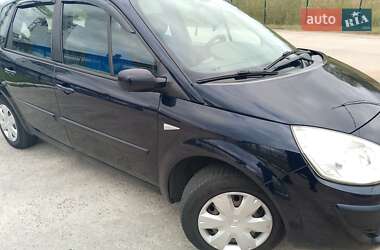 Минивэн Renault Megane Scenic 2008 в Коростене