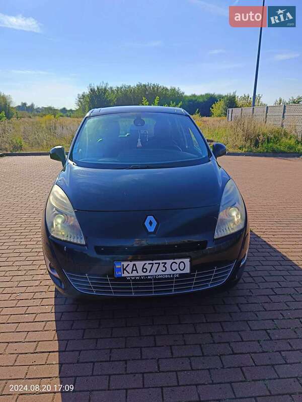 Минивэн Renault Megane Scenic 2011 в Киеве