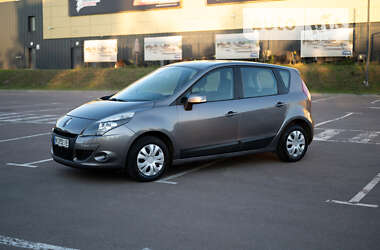 Мінівен Renault Megane Scenic 2010 в Рівному