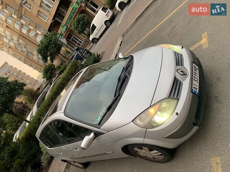 Минивэн Renault Megane Scenic 2005 в Киеве