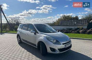 Минивэн Renault Megane Scenic 2010 в Шумске