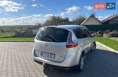 Минивэн Renault Megane Scenic 2010 в Шумске