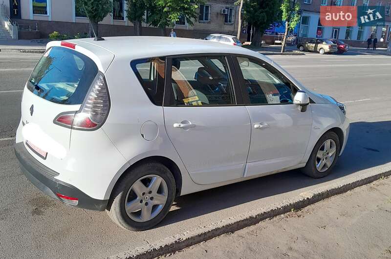 Минивэн Renault Megane Scenic 2016 в Кривом Роге