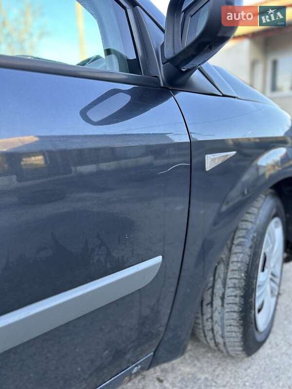 Мінівен Renault Megane Scenic 2007 в Самборі фото 8 Мінівен Renault Megane Scenic 2007 в Самборі