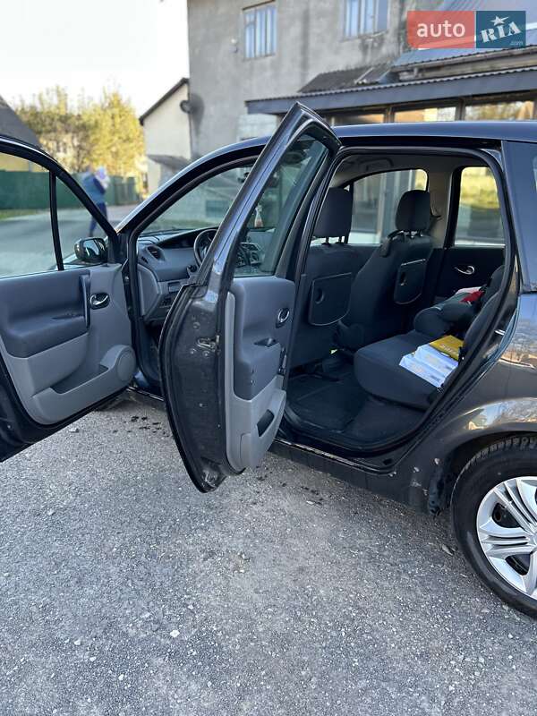 Мінівен Renault Megane Scenic 2007 в Самборі фото 12 Мінівен Renault Megane Scenic 2007 в Самборі
