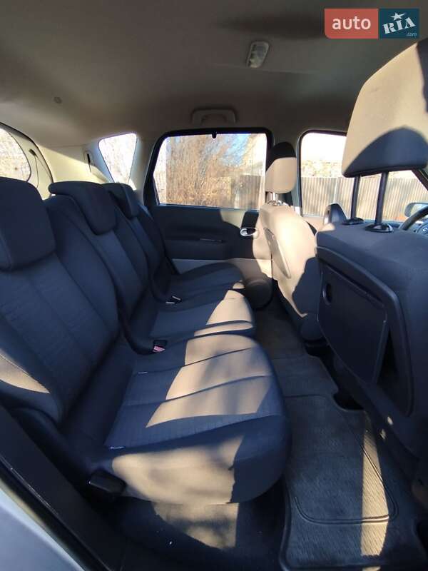 Минивэн Renault Megane Scenic 2008 в Гнивани