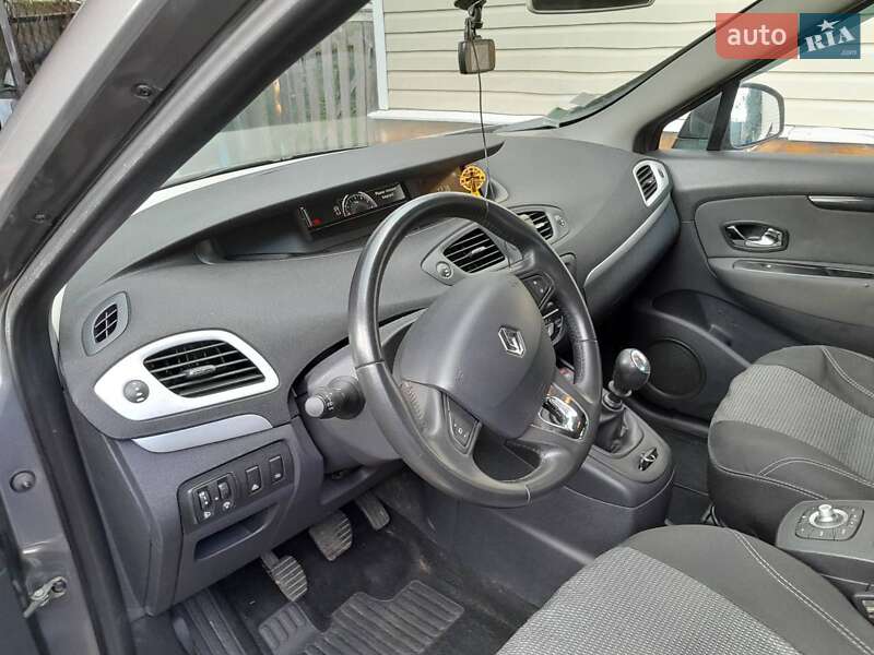 Мінівен Renault Megane Scenic 2014 в Олевську