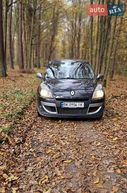 Мінівен Renault Megane Scenic 2010 в Дубні