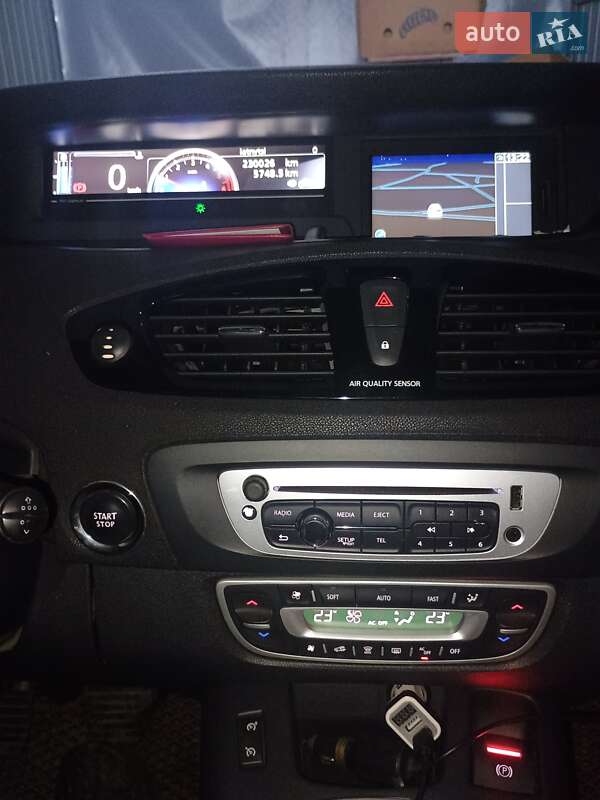 Мінівен Renault Megane Scenic 2013 в Лохвиці