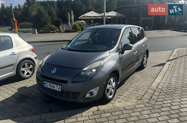 Минивэн Renault Megane Scenic 2009 в 