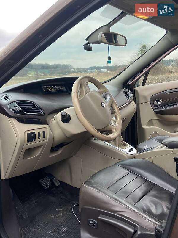 Мінівен Renault Megane Scenic 2010 в Буську