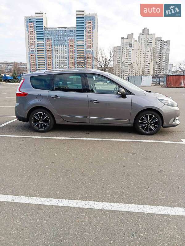 Минивэн Renault Megane Scenic 2013 в Вышгороде