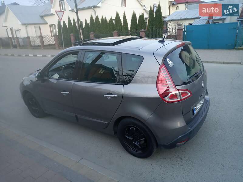 Минивэн Renault Megane Scenic 2011 в Львове