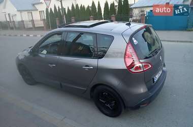 Мінівен Renault Megane Scenic 2011 в 