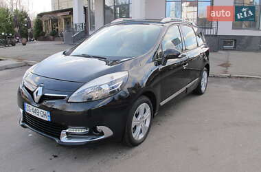 Минивэн Renault Megane Scenic 2013 в 