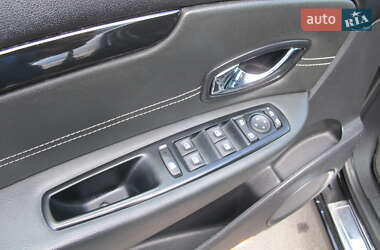 Минивэн Renault Megane Scenic 2013 в 