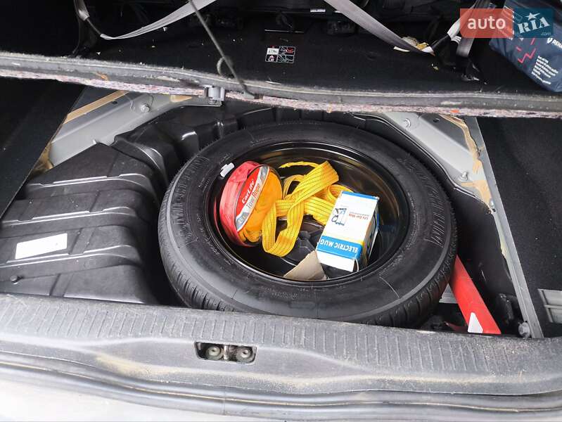 Минивэн Renault Megane Scenic 2012 в Ивано-Франковске