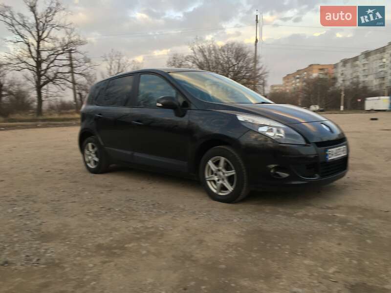 Минивэн Renault Megane Scenic 2010 в Кропивницком фото 7 Минивэн Renault Megane Scenic 2010 в Кропивницком