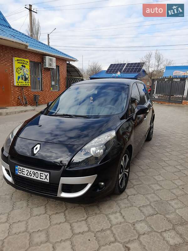 Минивэн Renault Megane Scenic 2011 в Новой Одессе