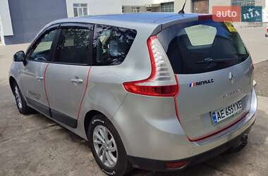Мінівен Renault Megane Scenic 2009 в 