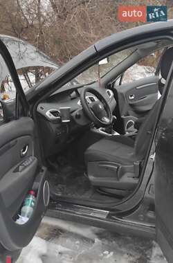 Мінівен Renault Megane Scenic 2010 в 