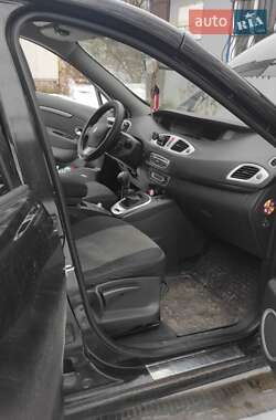 Мінівен Renault Megane Scenic 2010 в 