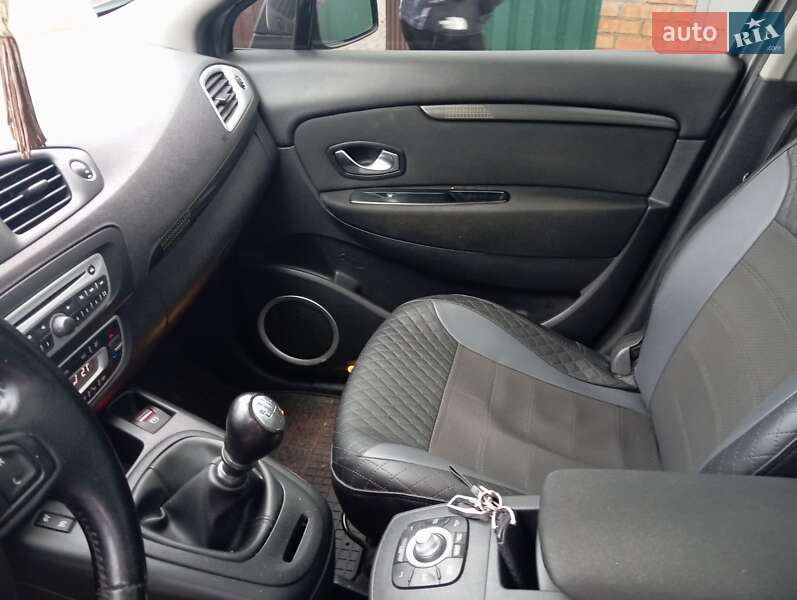 Минивэн Renault Megane Scenic 2010 в Полтаве