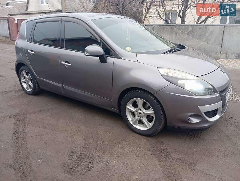 Минивэн Renault Megane Scenic 2010 в Полтаве