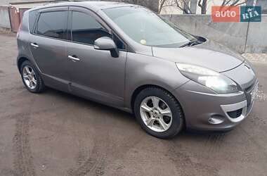 Мінівен Renault Megane Scenic 2010 в 