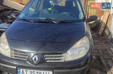 Минивэн Renault Megane Scenic 2004 в 