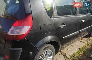 Минивэн Renault Megane Scenic 2004 в 