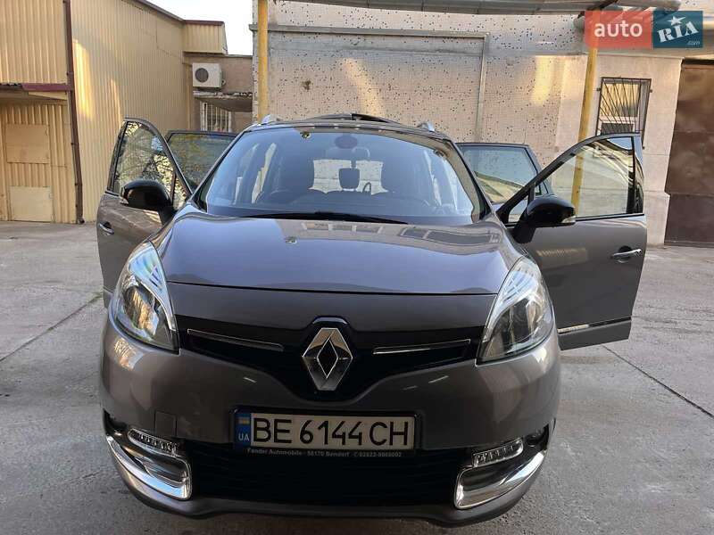 Минивэн Renault Megane Scenic 2014 в Южноукраинске