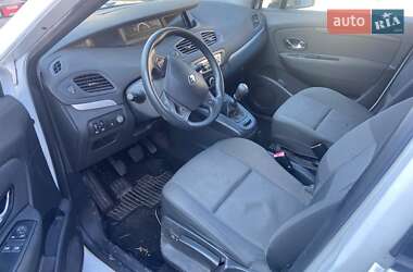 Минивэн Renault Megane Scenic 2012 в 