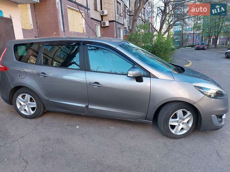 Renault Megane Scenic 2012 Renault Megane Scenic 2012